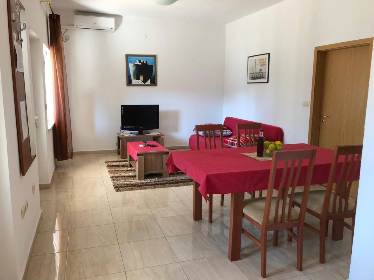 Apartment Villa Nikola บลัตเซ ภายนอก รูปภาพ